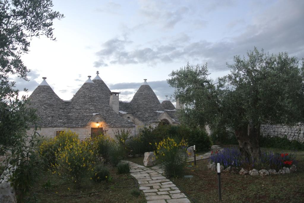 Trulli Paparale ألبيروبيللو المظهر الخارجي الصورة